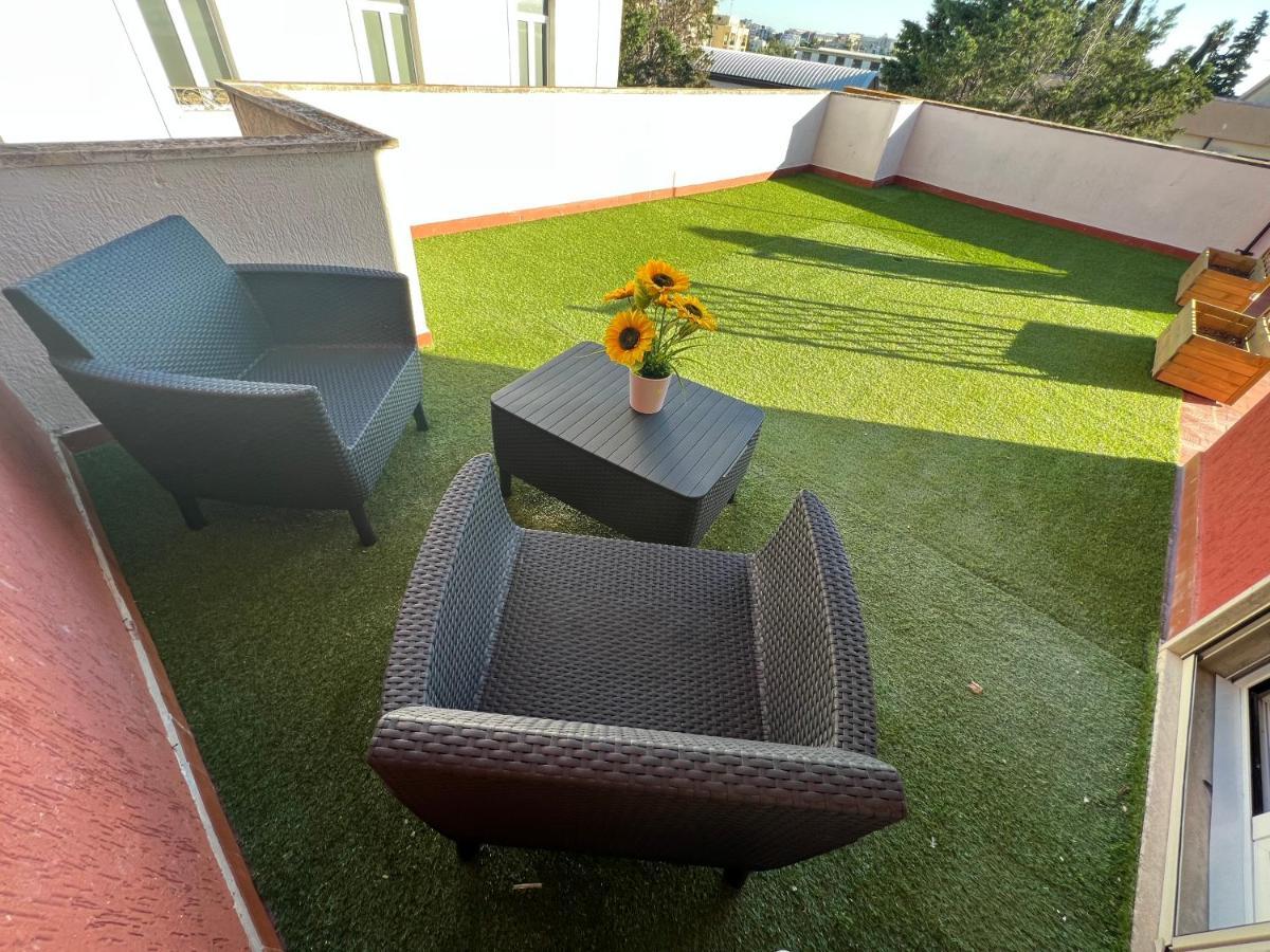 Loft Con Terrazzo A Livello Stazione Apartment Lecce Bagian luar foto