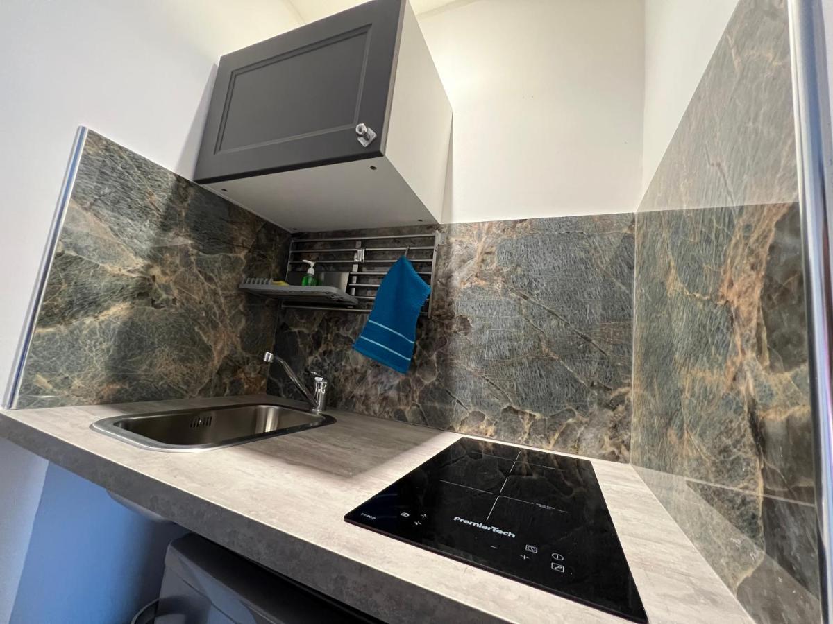 Loft Con Terrazzo A Livello Stazione Apartment Lecce Bagian luar foto