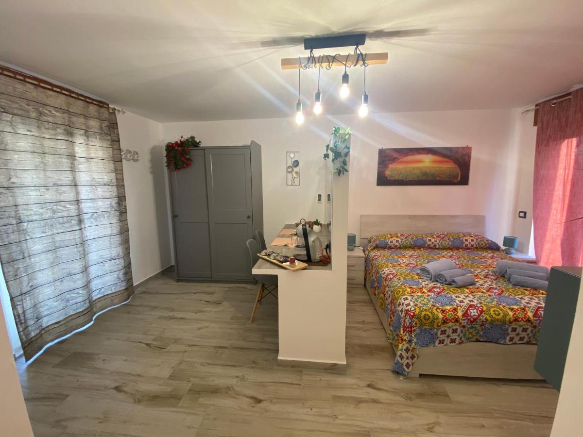 Loft Con Terrazzo A Livello Stazione Apartment Lecce Bagian luar foto